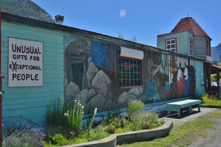 mural on gift shop outside wall